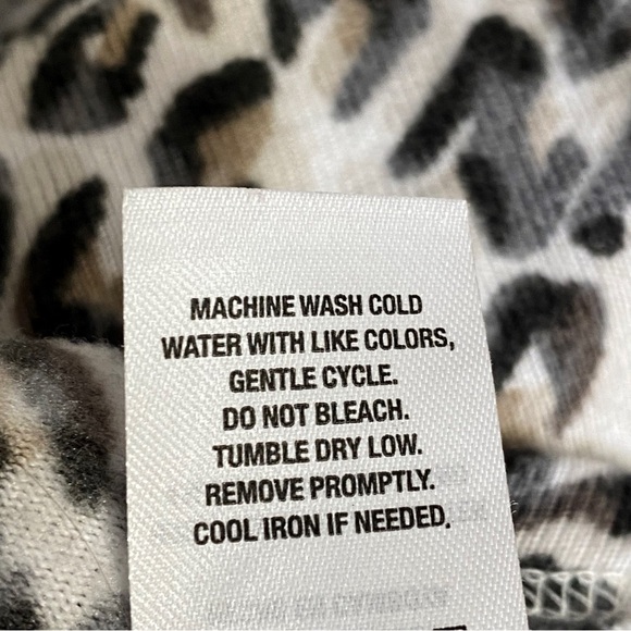 LIVE LOVE LOUNGE Karen Neuburger soft comfy animal print tank top scoop neck L - Picture 7 of 7